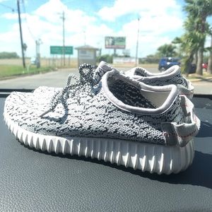 Not sure of authenticity Yeezy adidas